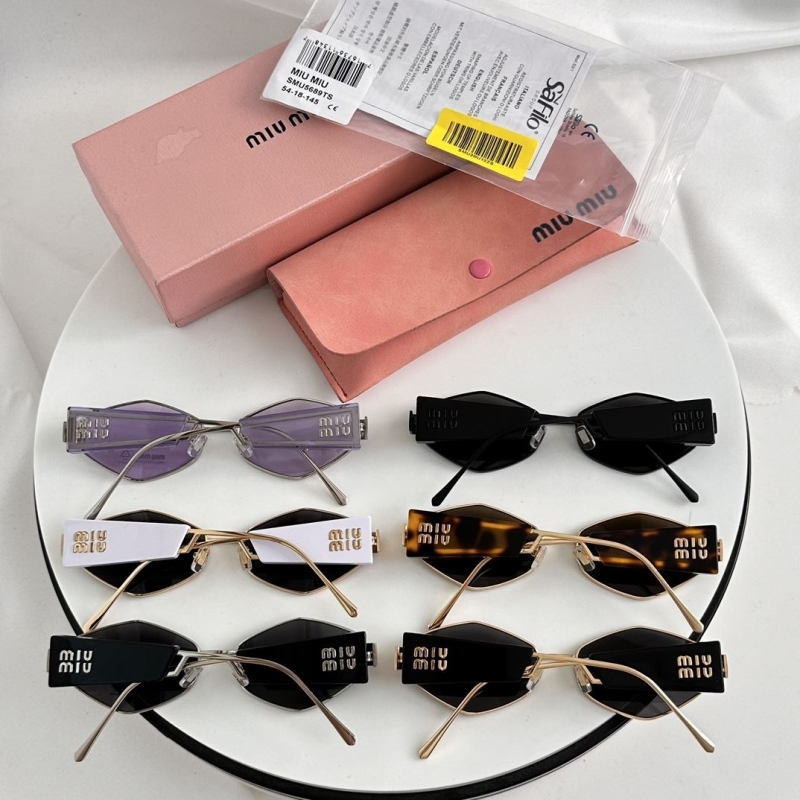 Miu miu Sunglasses